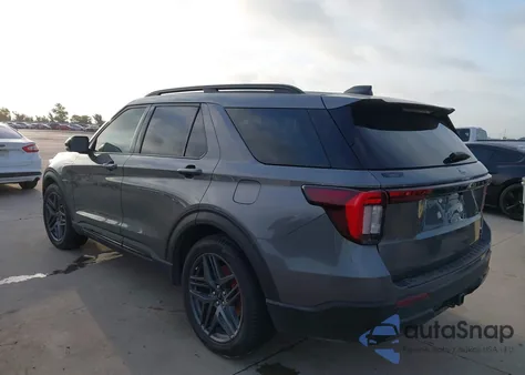 2025 Ford Explorer St-Line from USA, damaged, VIN 1FMUK7KH6SGA08889